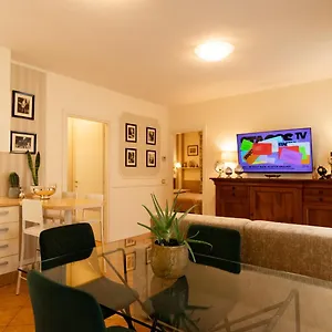 https://la-corte-di-danilo.it-lombardy.com